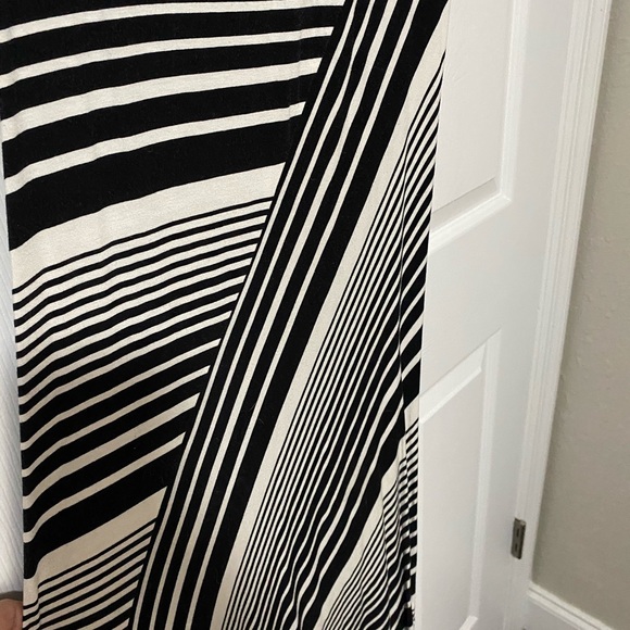 Geometric pattern maxi dress - Picture 2 of 7